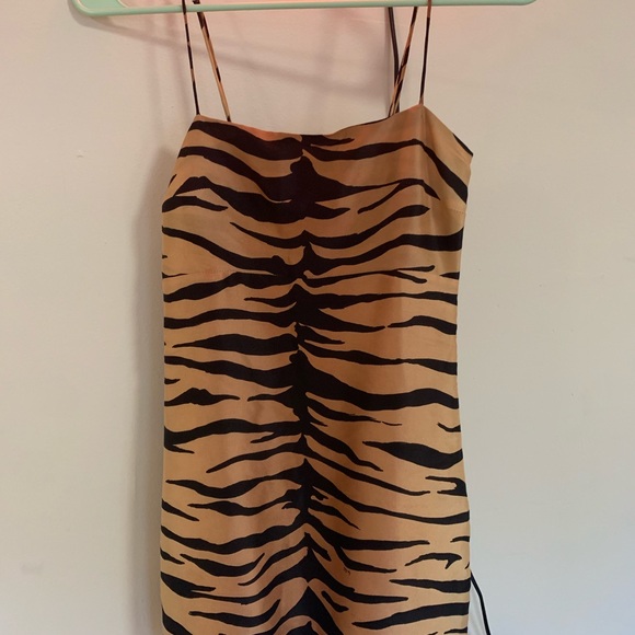 Realisation Par “THE CHRISTY” dress tiger - Picture 2 of 4